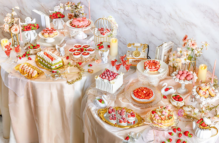 スイーツビュッフェ「Strawberry Heaven ～いちごに恋した天使の耽美～」